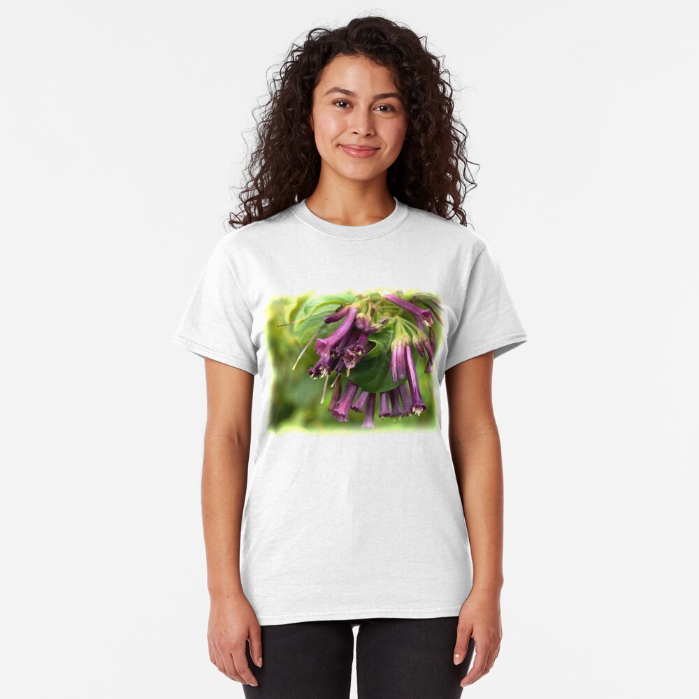 Purple Iochroma Flowers Classic T-Shirt