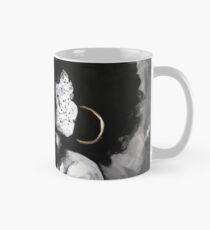 Taza clásica Naturalmente la reina VI