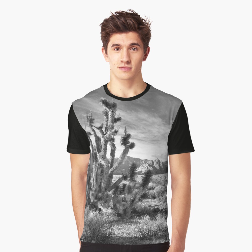 Joshua Tree, Red Rock Canyon National Conservation Area, Nevada Graphic T-Shirt