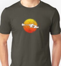 Star Empire Battle Cruiser D7 Flyby - Dark Unisex T-Shirt