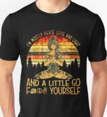 Camiseta unisex Mujeres tatuadas de yoga - Soy sobre todo amor por la paz y la luz