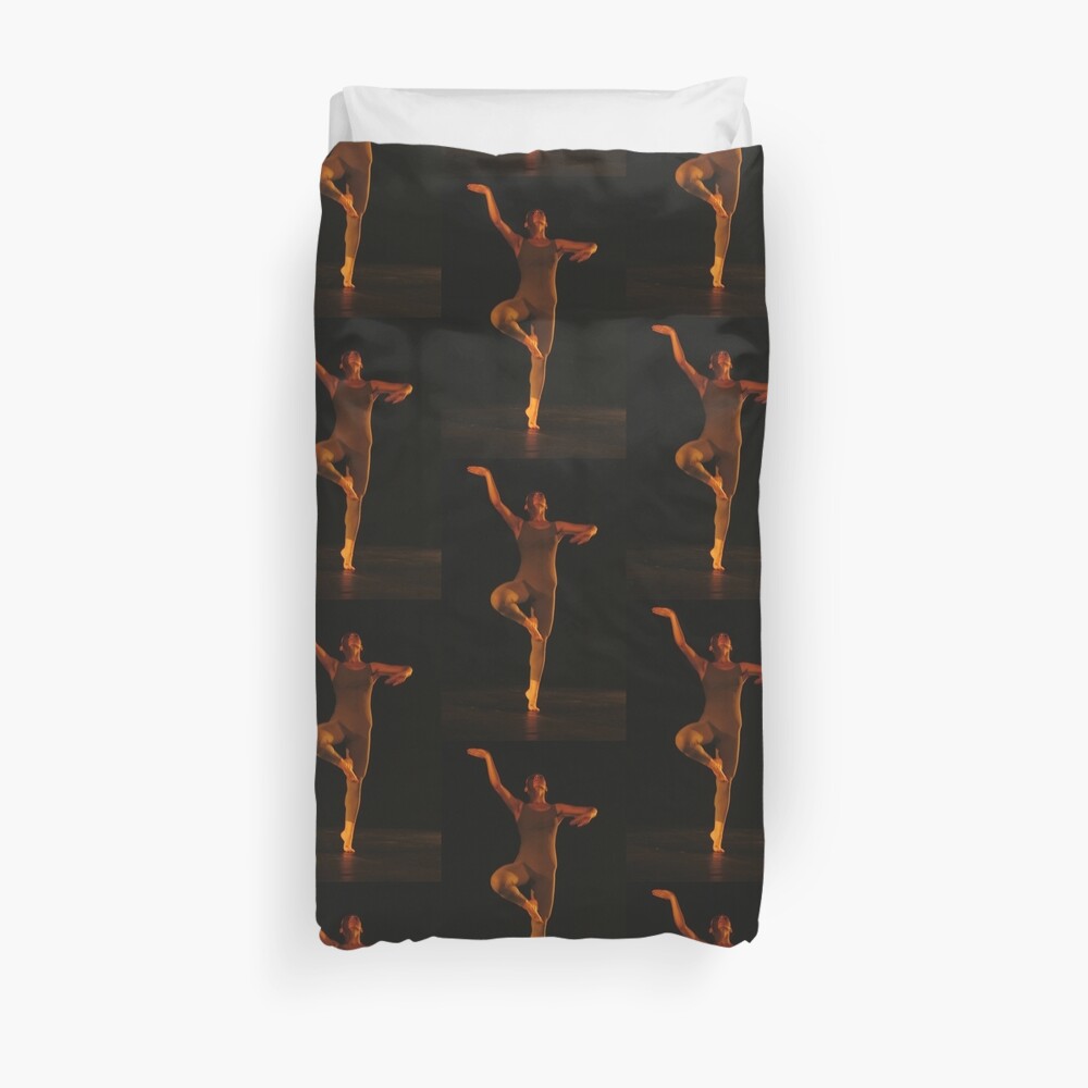 Malgrè tout Duvet Cover