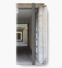 Berliner Hinterhof iPhone Flip-Case/Hülle/Klebefolie