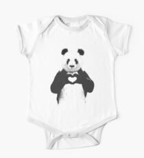 Liebe ist alles was man braucht Baby Body Kurzarm