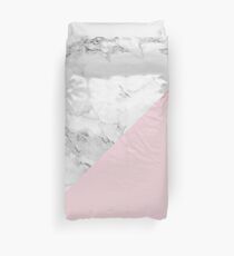 Marmor + rosa Pastellfarbe. Klassische Geometrie. Bettbezug