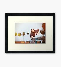 Sportmädchen mit Skateboard Gerahmtes Wandbild