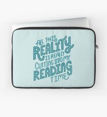 Realität vs. Lesebuch-Sonderling-Zitat-Beschriftung Laptoptasche