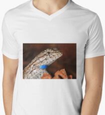 Fence Lizard Men's V-Neck T-Shirt