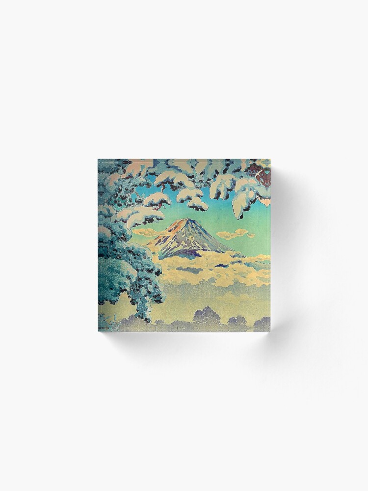 Alternate view of Kehiin in the Snow Acrylic Block