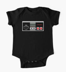 Classic old vintage Retro game controller One Piece - Short Sleeve