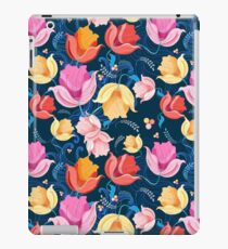 Vinilo o funda para iPad pattern of flowers tulips