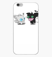 Drachen in Liebe iPhone-Hülle & Cover