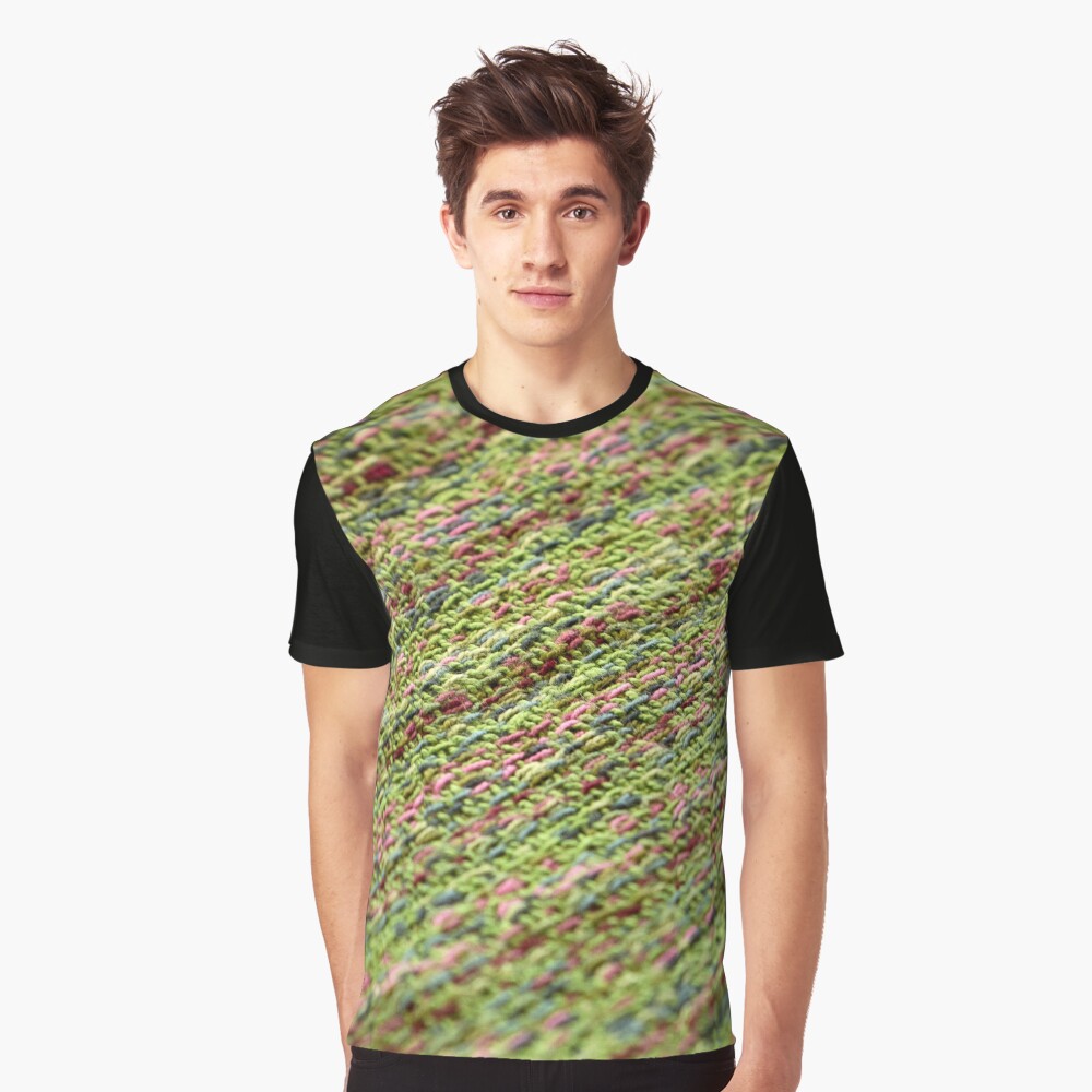 Flying Daggers Graphic T-Shirt