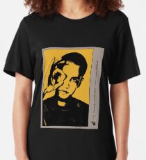 Dominic Fike - Gelbes Herz Slim Fit T-Shirt