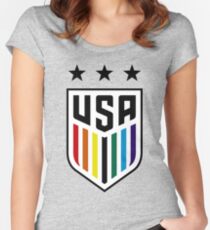 USWNT PRIDE Tailliertes Rundhals-Shirt