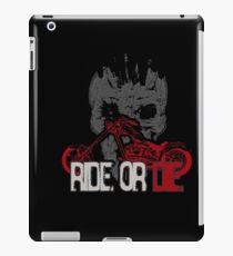 motorcycle rider iPad-Hülle & Klebefolie