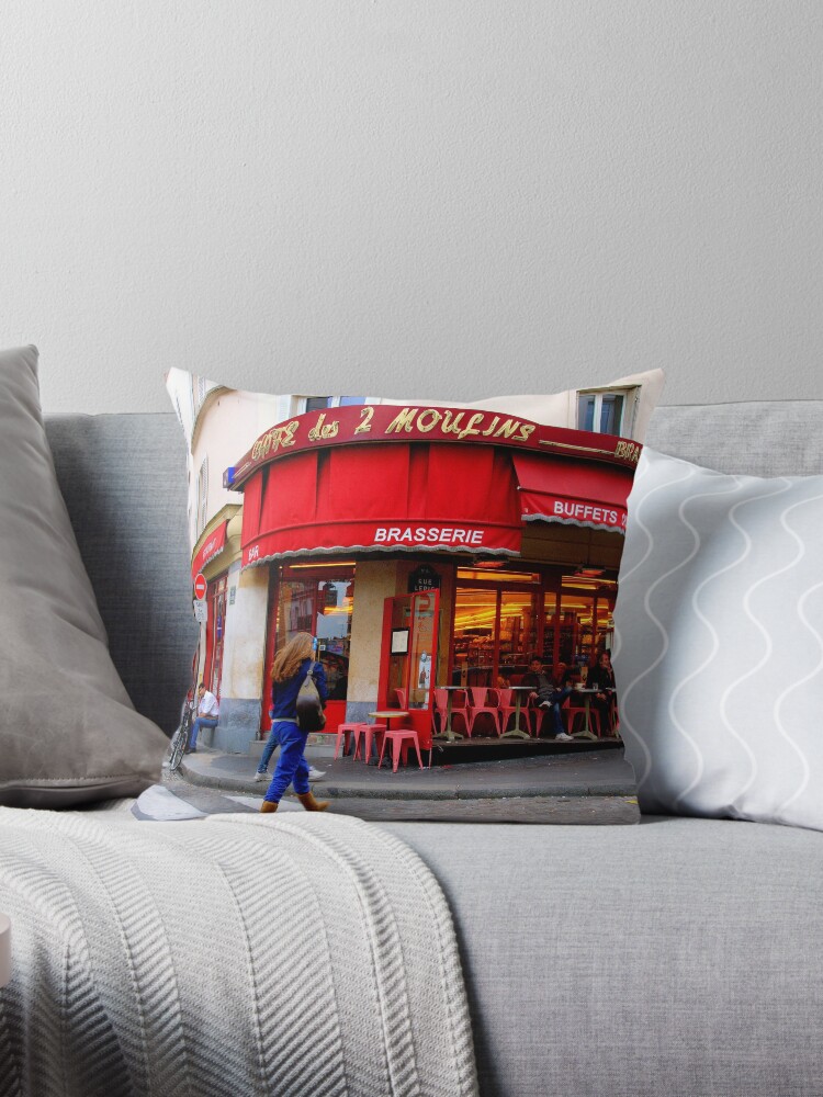 Paris Amelie Poulain Et Le Cafe Des Deux Moulins Throw Pillow By Jean Luc Rollier