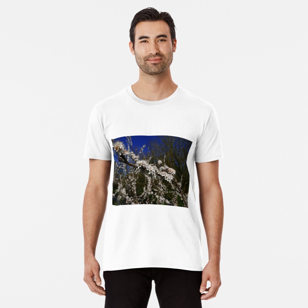 Blackthorn (Prunus spinosa) Premium T-Shirt