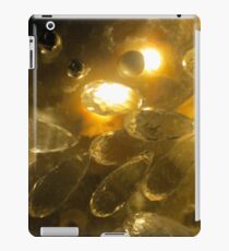 Vinilo o funda para iPad Journey between worlds
