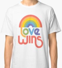Liebe gewinnt Classic T-Shirt