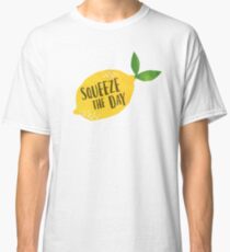 Drücken Sie den Tag zusammen Classic T-Shirt