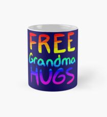 Kostenlose Oma Hugs: Pride Rainbow Tasse (Standard)