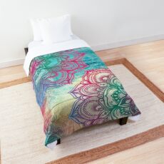 Round and Round the Rainbow Comforter