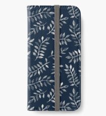 Vinilo o funda para iPhone White Leaves on Navy - un patrón pintado a mano