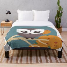 Cute owl Throw Blanket