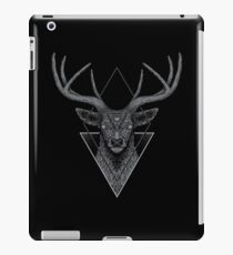 Dunkler Hirsch iPad-Hülle & Klebefolie