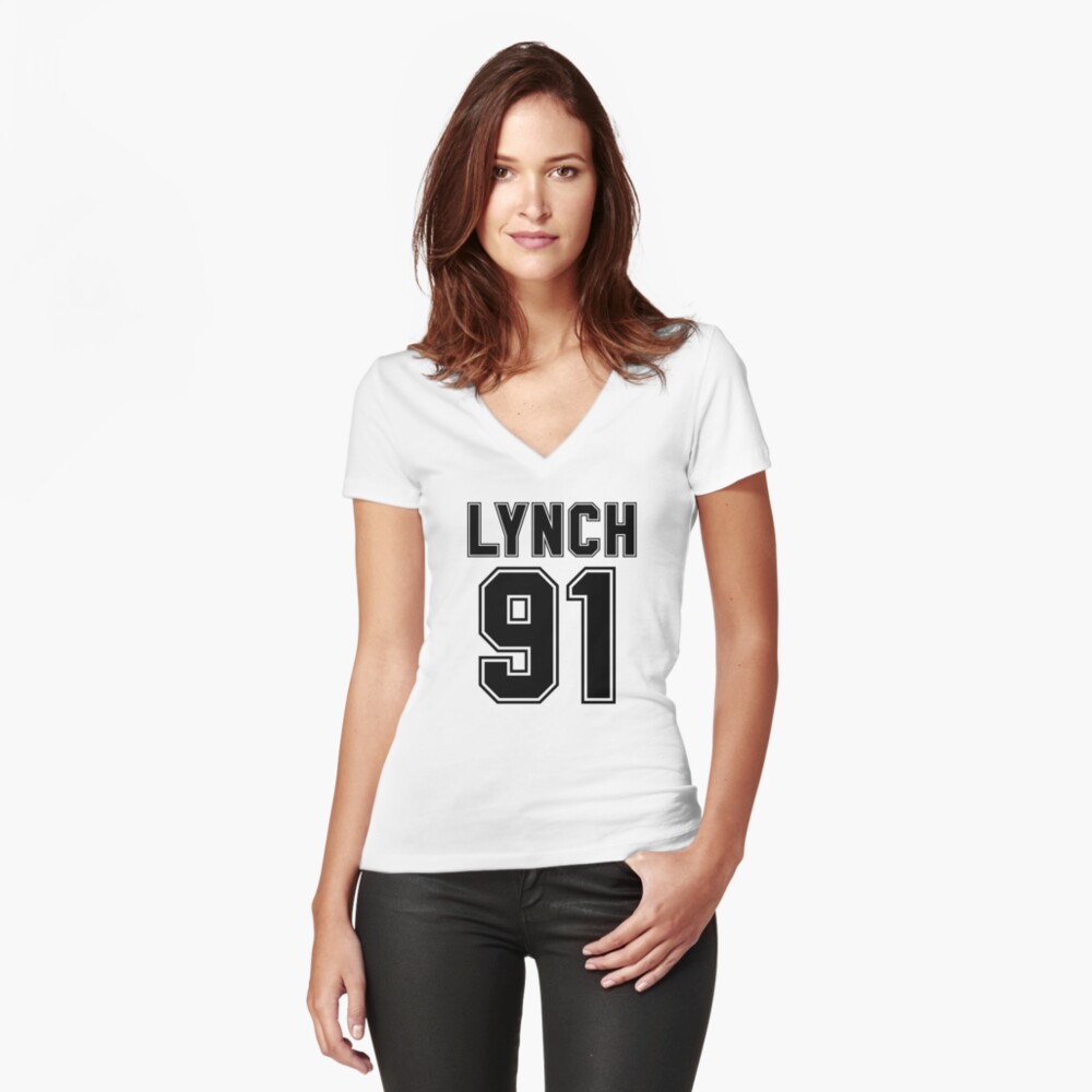 Riker Lynch (Schwarz) Tailliertes T-Shirt mit V-Ausschnitt