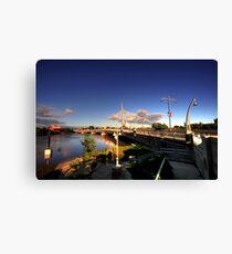 Esplanade Riel Canvas Print