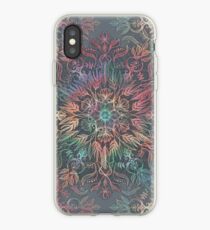 Winter Sunset Mandala in Holzkohle, Minze und Melone iPhone-Hülle & Cover