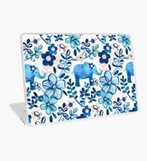 Rosa, weißer und blauer Elefant und Blumenaquarell-Muster erröten Laptop Folie