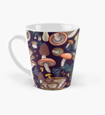 Dunkler Traumwald Tasse (konisch)