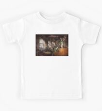 Maschinist - Drehbank - Eine lange Drehbank Kinder T-Shirt
