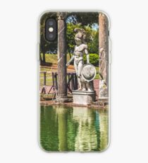 Tivoli Villa Adriana Lazio Italien - Statue des römischen Heldengottes mit Sturzhelm und Schild iPhone-Hülle & Cover
