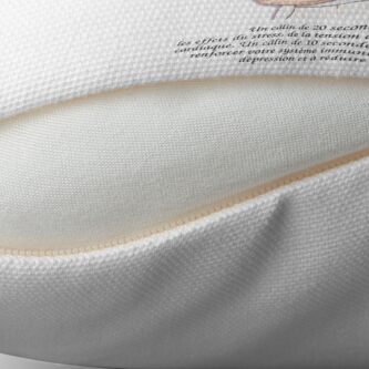 Coussin de sol ''Les Bénéfices du Hug sur la santé' : autre vue