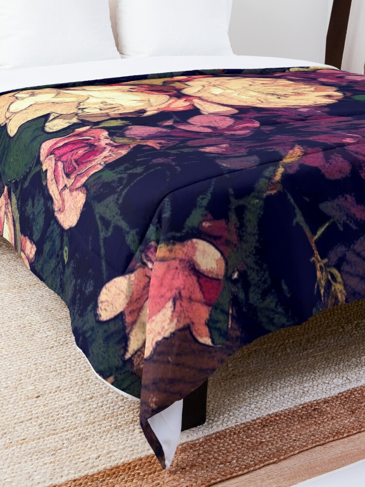 Alternate view of Shabby-chic Flower Bouquet digital painting Comforter