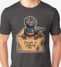 Adoptiere ein fremdes Haustier Slim Fit T-Shirt