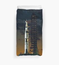 APOLLO 4, Saturn V rocket, used for the American manned lunar landing missions Duvet Cover