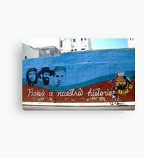 Fieles a nuestra historia Canvas Print