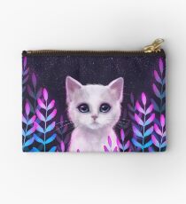 Glowy foliage Zipper Pouch