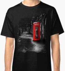 London Calling - Red British Telephone Box Classic T-Shirt