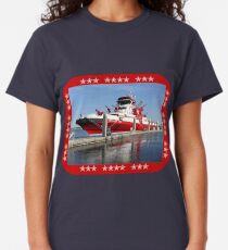 343 ~ FDNY’s New Fireboat on Route to New York Classic T-Shirt
