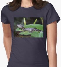 Smiling Baby Alligator Sleeping on Lilly Pad Women's Fitted T-Shirt