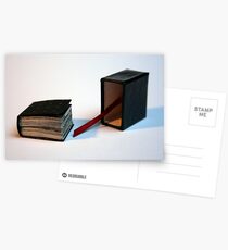 Lettres aux Cubes : W - miniature book n°1 - open Postcards