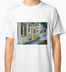 SUMMER IN THE SUBURBS Classic T-Shirt