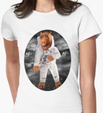 ALF RETURNS FROM PLANET MELMAC TEE SHIRT Women's Fitted T-Shirt