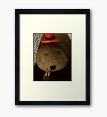 ¡ El Coco Fugitivo ! Framed Print